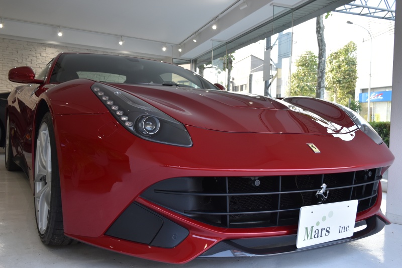 フェラーリ F12ベルリネッタ 正規ディーラー車 オプション６３０万円以上 中古車 情報 | Mars Inc