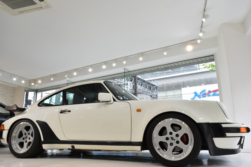 ポルシェ 911(Type930) Turbo3.3 ヨーロッパ新車並行 純正スポーツシート 中古車 情報 | Mars Inc