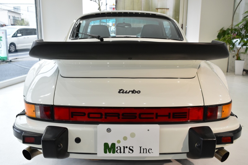 ポルシェ 911(Type930) Turbo3.3 ヨーロッパ新車並行 純正スポーツシート 中古車 情報 | Mars Inc