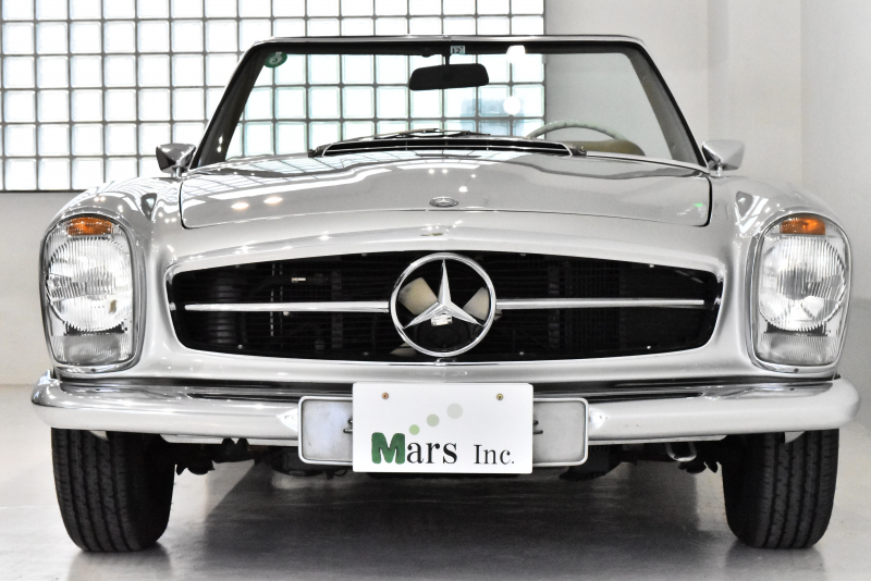 メルセデスベンツ SLクラス 280SL パコダルーフ 1967年 欧州モデル 4速