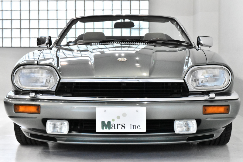 ジャガー XJ-S 6.0 V12 コンバーチブル 正規ディーラー車 ダークブラウンソフトトップ ナルディ製ウッドステアリング 実走行4.3万km  左ハンドル 取説 記録簿 スペアキー完備 中古車 情報 | Mars Inc