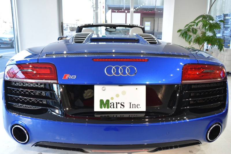 アウディ R8 スパイダー5.2 FSI クワトロ 後期型7速S-Tronic LEDライト 中古車 情報 | Mars Inc